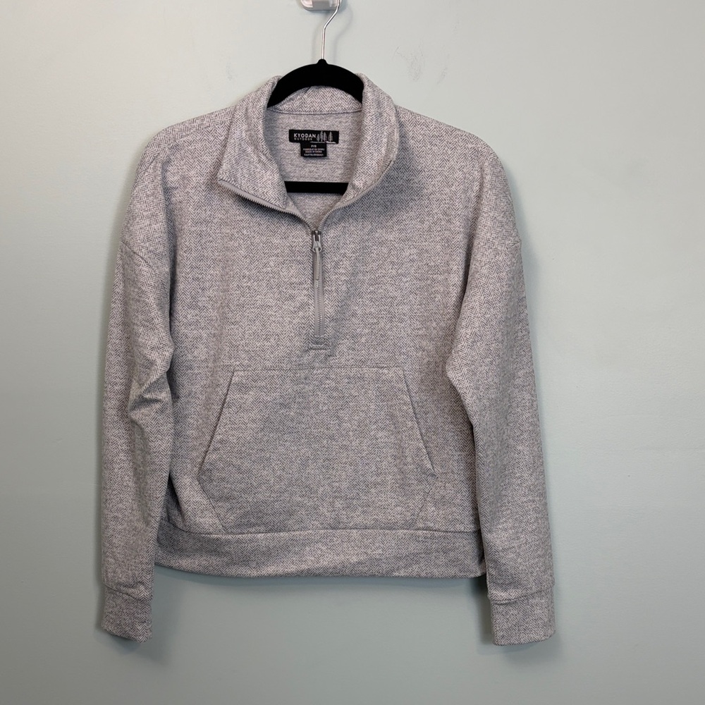Kyodan Outdoor Light Gray 1/4 Zip Women’s Sweater Size Petite Small Outdoor